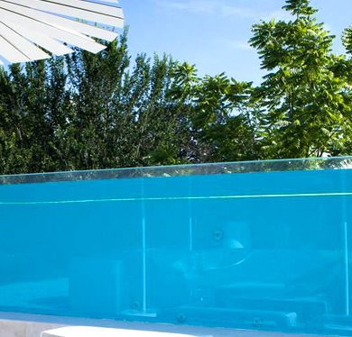 Advanced Underwater Windows for Pools and More